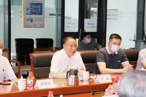 市政協(xié)就打造“先進制造之都”至九洲集團進行專題調研